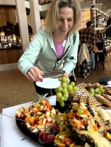 Das Buffet bot Gelegenheit für Begegnung und Austausch.