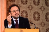 Heribert Prantl spricht über das Recht auf Kriegsdienstverweigerung.